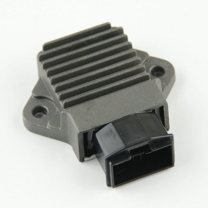 Реле-регулятор напряжения RT67