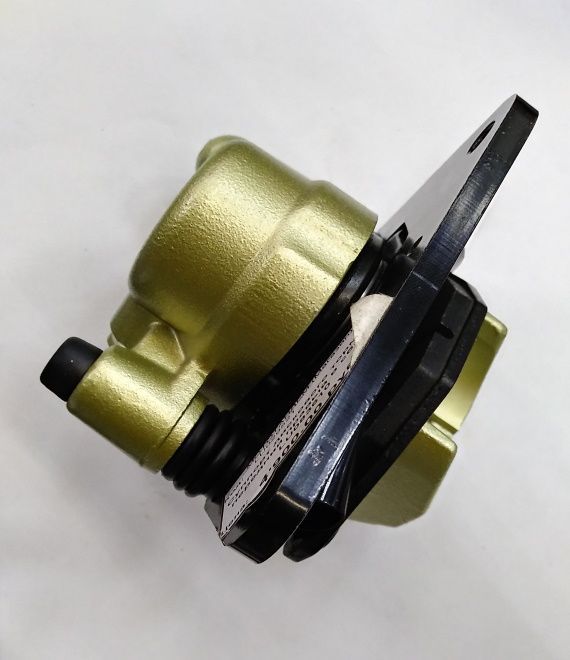 Суппорт передний левый в сборе STELS ATV 600 LEOPARD